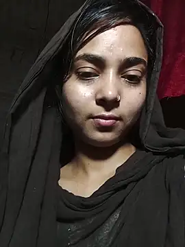 Snapshot of Simran_143 chatting on June 2026 04:11:01 PM Simran 143 online show from June 2026 04:11:01 PM