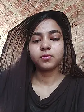 Snapshot of Simran_143 chatting on June 2026 04:15:02 AM Simran 143 online show from June 2026 04:15:02 AM