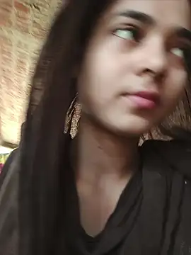 Snapshot of Simran_143 chatting on July 2026 05:09:02 AM Simran 143 online show from July 2026 05:09:02 AM
