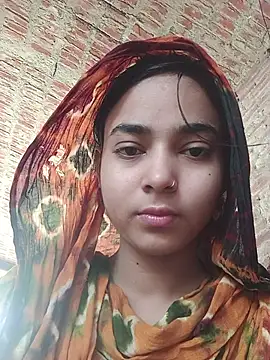 Snapshot of Simran_143 chatting on July 2026 04:26:01 AM Simran 143 online show from July 2026 04:26:01 AM