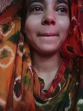 Snapshot of Simran_143 chatting on July 2026 03:55:02 AM Simran 143 online show from July 2026 03:55:02 AM