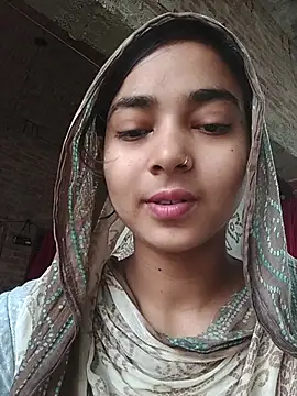Snapshot of Simran_143 chatting on July 2026 04:49:01 AM Simran 143 online show from July 2026 04:49:01 AM