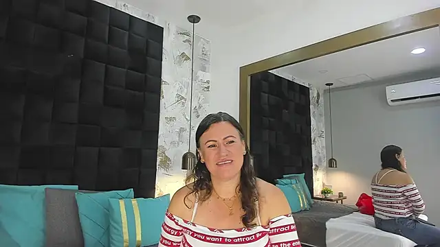 Snapshot of CharlotteG_ chatting on July 2026 01:31:01 PM CharlotteG online show from July 2026 01:31:01 PM