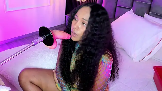 Snapshot of MiaBlackrose chatting on July 2026 05:00:02 PM MiaBlackrose online show from July 2026 05:00:02 PM