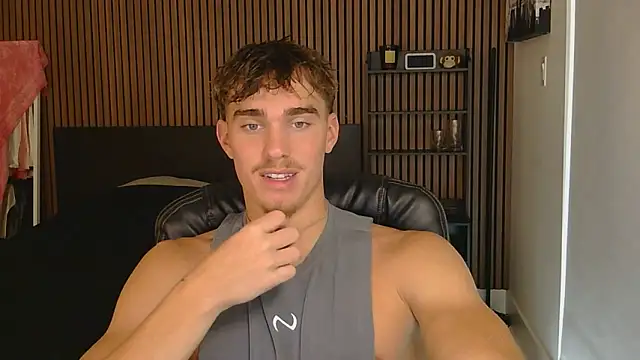 Snapshot of TheNicoRyder chatting on August 2026 09:17:01 PM TheNicoRyder online show from August 2026 09:17:01 PM