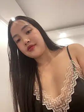 Lilyluta2000 online show from June 2026 09:47:02 AM