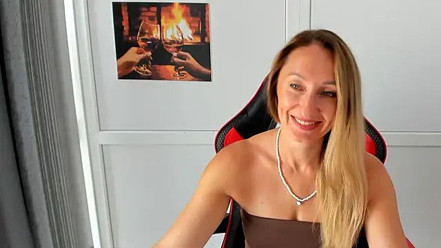 LilyDreamm online show from August 2026 06:59:01 AM