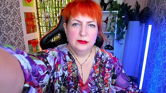 Joana Woods online show from July 2026 08:35:02 AM