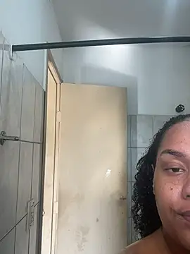 Snapshot of estrellla1 chatting on June 2026 01:56:02 PM estrellla1 online show from June 2026 01:56:02 PM