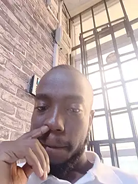 Snapshot of Earnthis chatting on June 2026 12:44:02 PM Earnthis online show from June 2026 12:44:02 PM