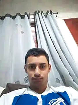 Snapshot of Binhomadeira chatting on July 2026 11:33:01 PM Binhomadeira online show from July 2026 11:33:01 PM
