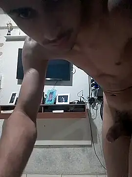 Snapshot of Binhomadeira chatting on July 2026 12:32:02 AM Binhomadeira online show from July 2026 12:32:02 AM