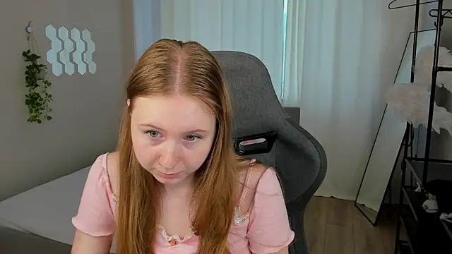 LiliTiny online show from July 2026 02:14:01 AM