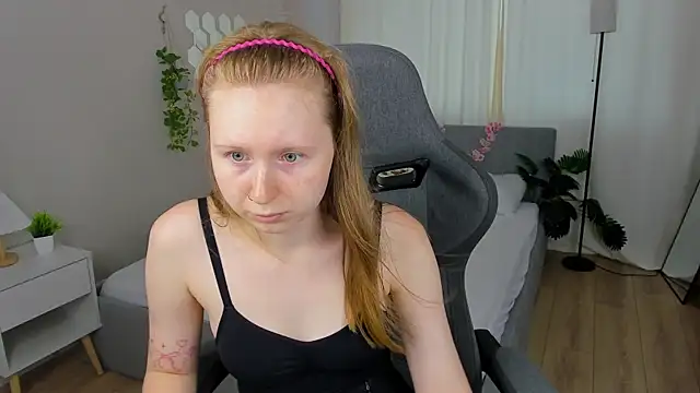 LiliTiny online show from August 2026 01:16:02 AM