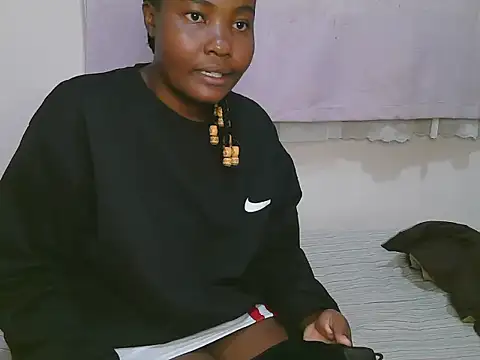Snapshot of queen_banice chatting on July 2026 09:24:02 PM queen banice online show from July 2026 09:24:02 PM