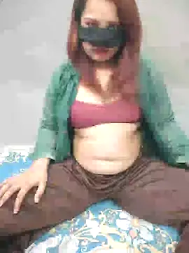 Snapshot of king_queen69 chatting on June 2026 04:33:02 PM king queen69 online show from June 2026 04:33:02 PM