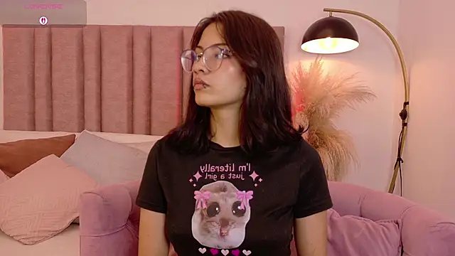 Snapshot of Lily_beth_ chatting on June 2026 01:26:02 PM Lily beth online show from June 2026 01:26:02 PM