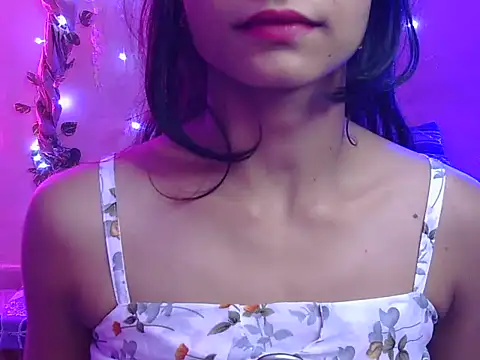 Snapshot of Yours-Zoya chatting on August 2026 04:55:02 AM Yours-Zoya online show from August 2026 04:55:02 AM