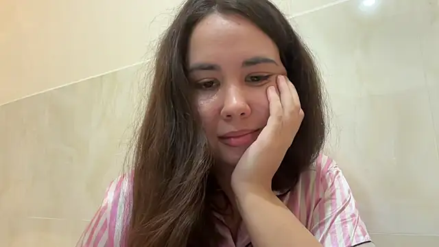 Snapshot of Rionetta chatting on June 2026 11:58:02 AM Rionetta online show from June 2026 11:58:02 AM