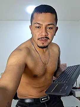 Snapshot of BrunoSilva_ chatting on June 2026 12:22:01 PM BrunoSilva online show from June 2026 12:22:01 PM