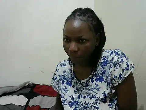 Snapshot of Qcmadonna chatting on July 2026 06:11:02 AM Qcmadonna online show from July 2026 06:11:02 AM