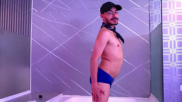 thomas montiel online show from July 2026 07:17:01 PM