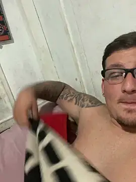 Snapshot of luisinnnnnn chatting on July 2026 03:34:01 AM luisinnnnnn online show from July 2026 03:34:01 AM