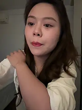 Snapshot of 200415zhou chatting on June 2026 05:12:02 PM 200415zhou online show from June 2026 05:12:02 PM