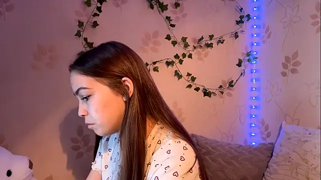Luna Tendresse online show from June 2026 09:26:02 AM