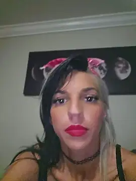 Snapshot of lil_jiggly chatting on July 2026 05:56:02 AM lil jiggly online show from July 2026 05:56:02 AM