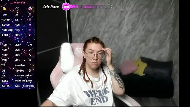 Reginasmilee online show from May 2026 01:32:02 AM
