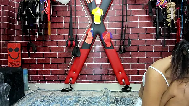 Snapshot of BDSM_FETISHEESS chatting on June 2026 10:41:02 AM BDSM FETISHEESS online show from June 2026 10:41:02 AM