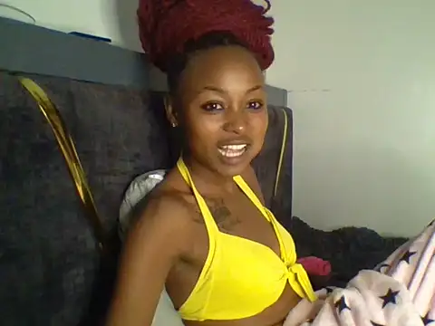 Snapshot of Prettyquueen chatting on July 2026 11:29:01 PM Prettyquueen online show from July 2026 11:29:01 PM