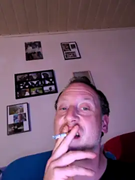 Snapshot of Geilerlutscher35 chatting on July 2026 11:44:02 PM Geilerlutscher35 online show from July 2026 11:44:02 PM