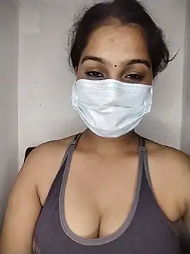 nikita-cam online show from July 2026 07:05:01 PM