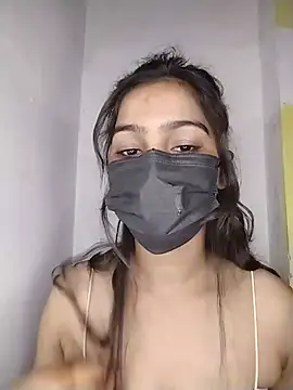 nikita-cam online show from August 2026 06:00:01 PM