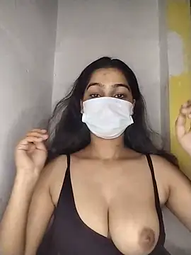 nikita-cam online show from August 2026 07:49:01 PM
