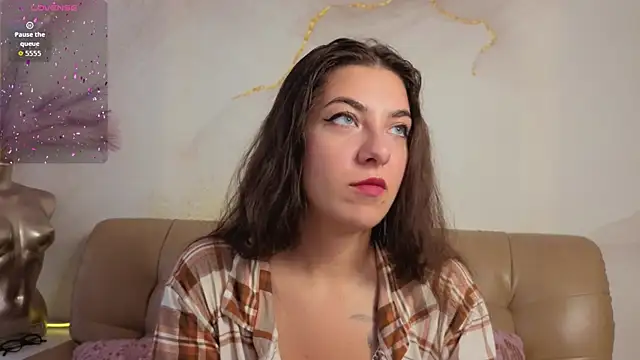 Snapshot of Tory_Vixen chatting on July 2026 01:38:02 AM Tory Vixen online show from July 2026 01:38:02 AM