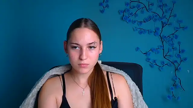 Snapshot of Holly_Mooon_ chatting on July 2026 03:03:02 PM Holly Mooon online show from July 2026 03:03:02 PM