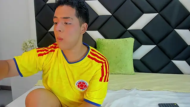 darian lafortezaa online show from June 2026 04:12:02 PM