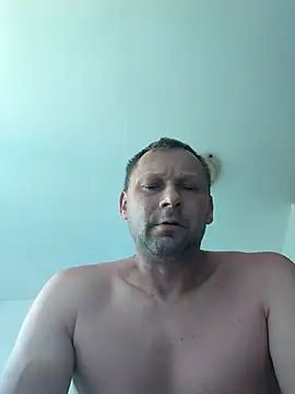 Snapshot of hubertx chatting on June 2026 07:02:01 AM hubertx online show from June 2026 07:02:01 AM