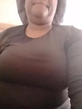 Snapshot of Thetlaxxx123 chatting on July 2026 11:05:01 AM Thetlaxxx123 online show from July 2026 11:05:01 AM