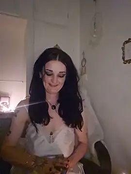 Snapshot of bloom-violetmoon chatting on June 2026 11:16:01 AM bloom-violetmoon online show from June 2026 11:16:01 AM
