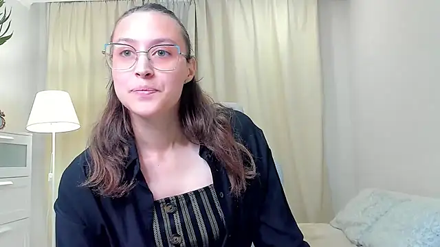 VivianCoskrey online show from June 2026 03:57:01 PM