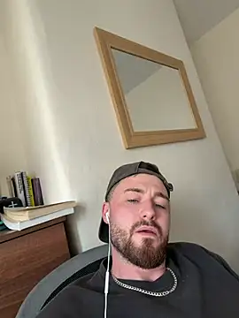 HelloFrankieboy online show from July 2026 03:53:02 PM