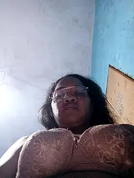 Snapshot of Sexymonmy chatting on July 2026 05:05:01 PM Sexymonmy online show from July 2026 05:05:01 PM