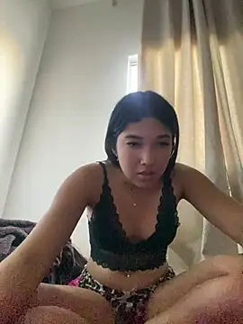 aliceeemendes online show from July 2026 07:31:01 PM
