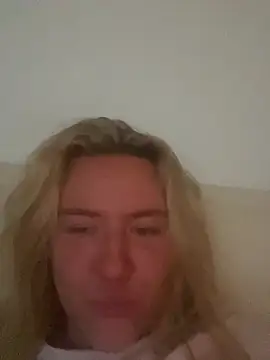 Snapshot of MaddyCherryX chatting on July 2026 01:36:01 AM MaddyCherryX online show from July 2026 01:36:01 AM