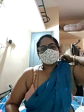 Snapshot of Luckybb-36 chatting on July 2026 05:26:02 PM Luckybb-36 online show from July 2026 05:26:02 PM