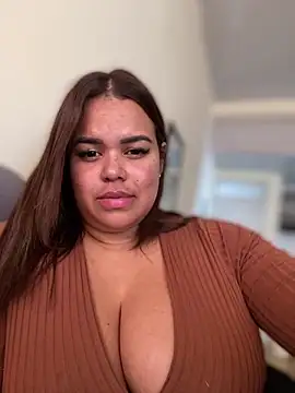 AliceStarshine online show from February 2025 06:11:01 PM